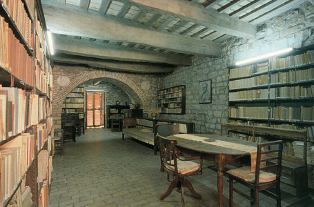La biblioteca nella casa di Romolo Murri a Gualdo di Macerata